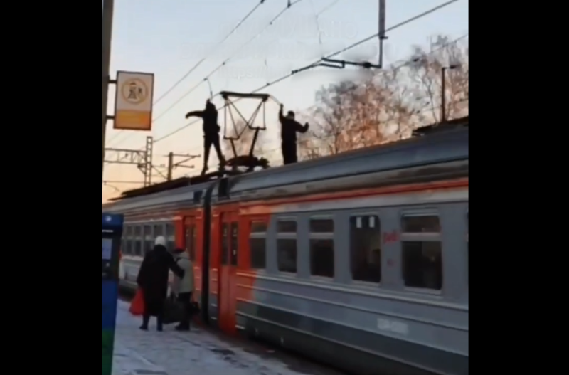 Малолетний поезд. Трагедия в Подмосковье электричка.