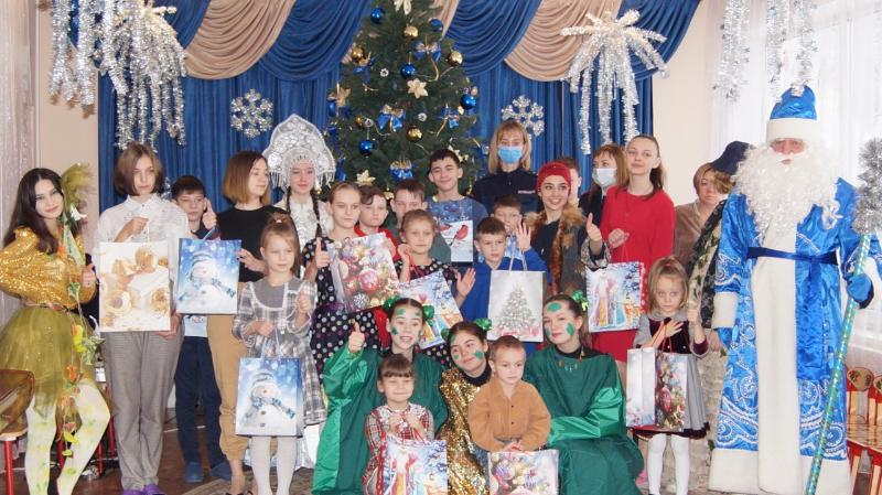Навестила деда. Дети приюта Аистенок в Тайшет Иркутской области в 2022 году. Дети приюта Аистенок в Тайшет Иркутской области в 2022 году в мае.