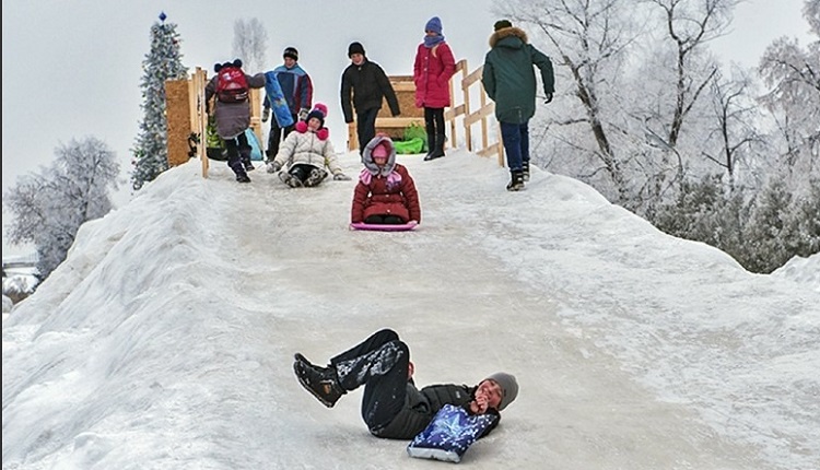 Конкурс самых быстрых и креативных саней «Snowtag» прошел в Калуге