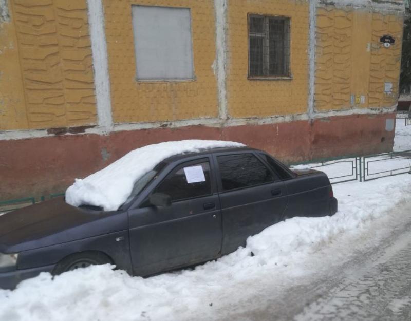 Сугроб. Автомобиль Подснежник. Брошенные машины в подземных паркингах Москвы.