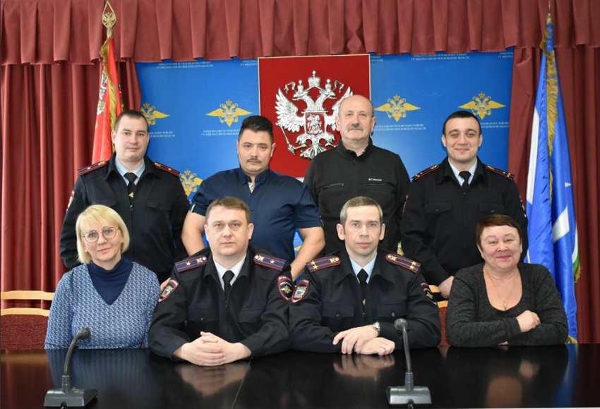 Криминалисты 11. Полковник милиции в отставке. Свердловск совещание криминалистов 1972. Отдел криминалистов с. Казанское Ишим. Город Киров криминалисты семья года 2013 год Кругловы.